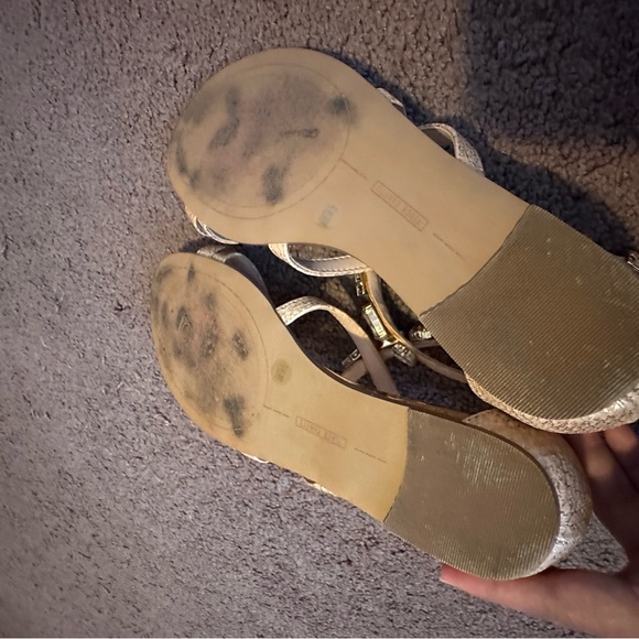 Vince Camuto Jeweled Strap Sandals -size 6M - Picture 2 of 8